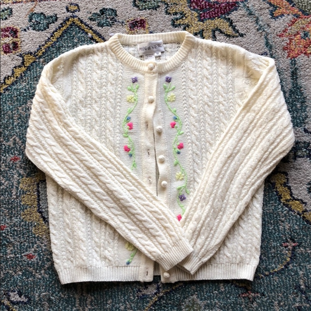 Vintage embroidery floral cardigan sz medium